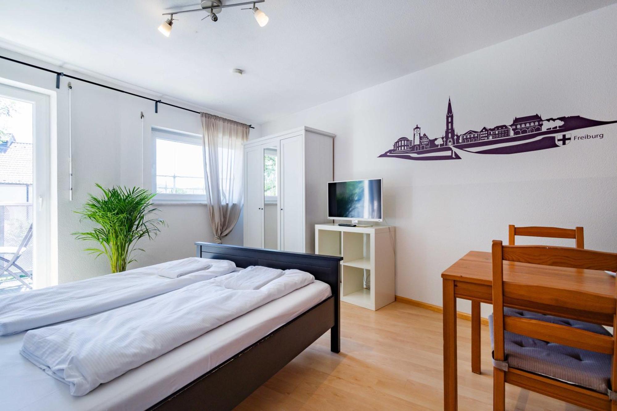 Business Apartment Am Hauptbahnhof Freiburg im Breisgau Buitenkant foto
